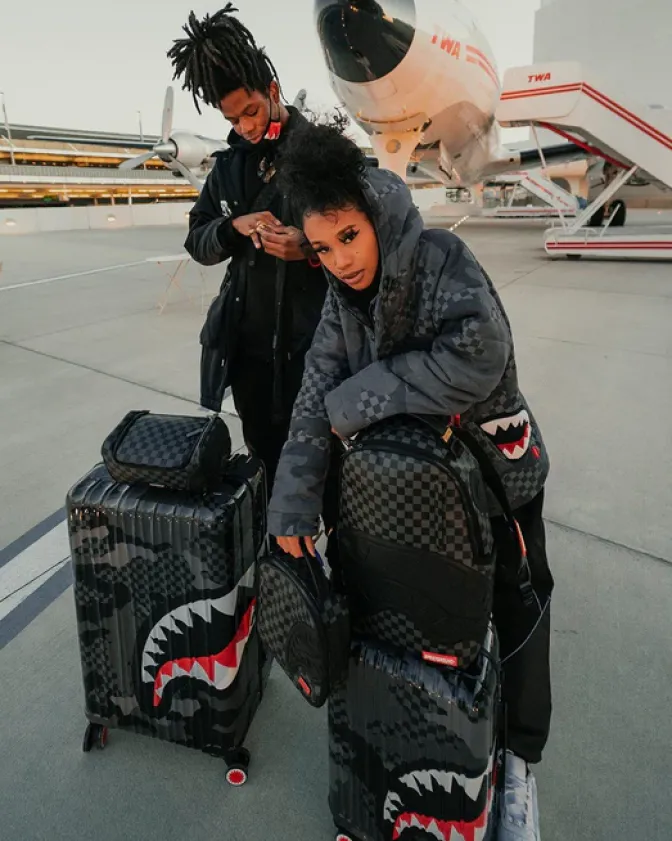 HENNY BLACK TOILETRY BAG