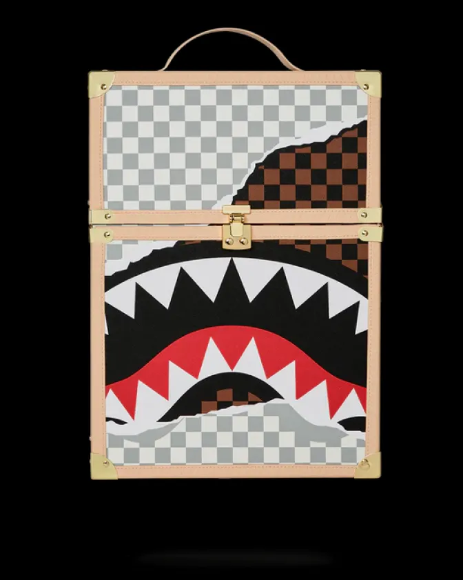 UNSTOPPABLE ENDEAVORS II CHATURANGA SHARK 1900 BACKPACK