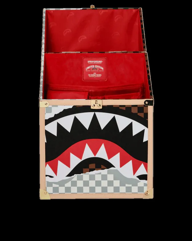 UNSTOPPABLE ENDEAVORS II CHATURANGA SHARK 1900 BACKPACK